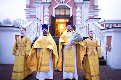Митрополит Игнатий совершил Божественную литургию и молебен на новый год в Покровском соборе г. Саратова