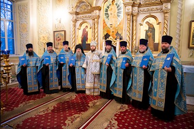 Митрополит Игнатий совершил всенощное бдение в Покровском соборе г. Саратова