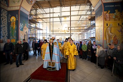 Митрополит Игнатий совершил Божественную литургию в Свято-Никольском мужском монастыре г. Саратова