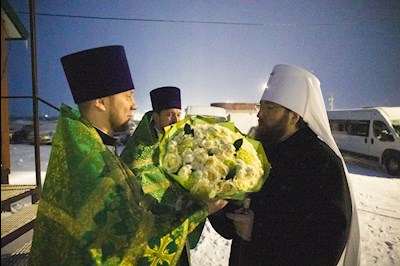 Митрополит Игнатий совершил Великое освящение храма преподобного Серафима Саровского р.п. Татищево и первую Божественную литургию в новоосвященном храме