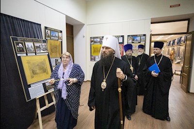 Глава Волгоградской митрополии посетил Музей истории Саратовской митрополии
