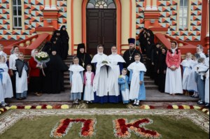 Митрополит Лонгин сослужил Святейшему Патриарху Кириллу во время малого освящения Вознесенского собора Вознесенского женского монастыря Тамбова и всенощного бдения