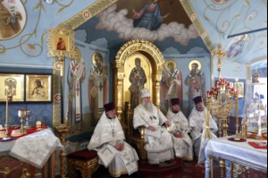 Крещальная литургия в Свято-Троицком соборе Саратова
