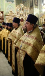Митрополит Лонгин совершил Великую Рождественскую вечерню