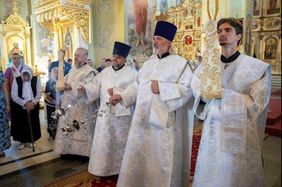 Митрополит Игнатий совершил Божественную литургию в Покровском соборе г. Саратова