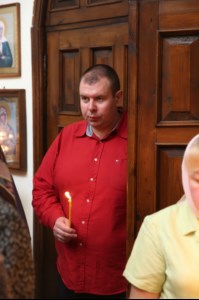 Божественная литургия и панихида в храме во имя святителя и чудотворца Николая на Елшанском кладбище г.Саратова