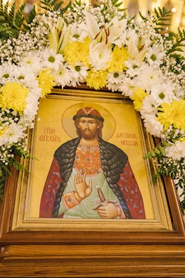 Архиереи Саратовской митрополии совершили Божественную литургию в соборном храме святого благоверного князя Александра Невского г. Ртищево