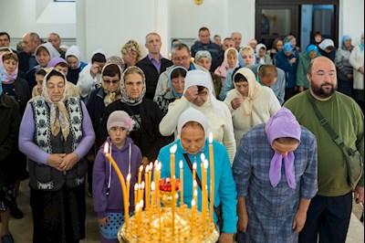 Митрополит Игнатий совершил Божественную литургию в храме святого апостола и евангелиста Иоанна Богослова с. Казанла Базарно-Карабулакского района