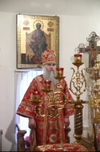 Божественная литургия и панихида в храме во имя святителя и чудотворца Николая на Елшанском кладбище г.Саратова