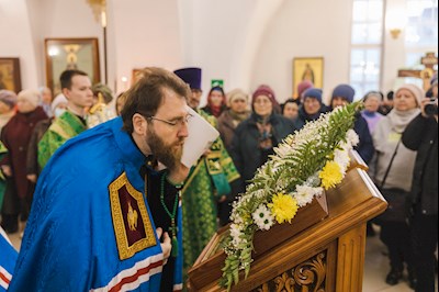 Архиереи Саратовской митрополии совершили Божественную литургию в соборном храме святого благоверного князя Александра Невского г. Ртищево