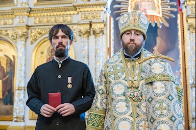 Митрополит Игнатий совершил Божественную литургию в Духосошественском соборе г. Саратова