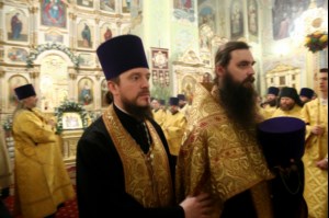 Митрополит Лонгин совершил Великую Рождественскую вечерню