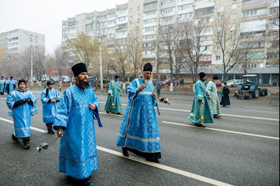 В Саратове прошел традиционный крестный ход с Казанской иконой Божией Матери