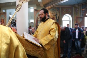 Божественная литургия в храме во имя Всех Святых, в земле Российской просиявших, г.Саратова