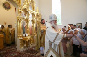 Великое освящение храма в честь святого благоверного князя Михаила Черниговского и боярина его Феодора г. Саратова