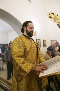 Божественная литургия в храме святителя Иоанна Златоуста в п. Зональный г.Саратова
