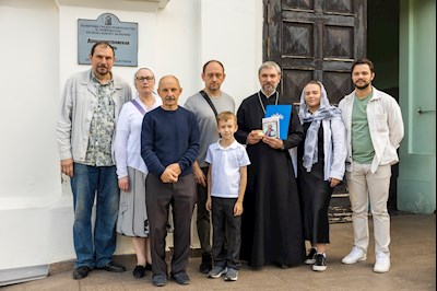 Митрополит Игнатий совершил Божественную литургию в Духосошественском соборе г. Саратова
