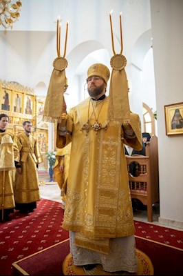 Митрополит Игнатий совершил Божественную литургию в Свято-Алексиевском женском монастыре г. Саратова