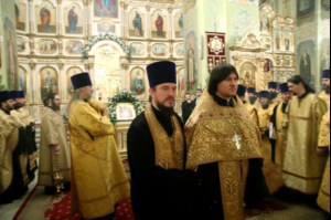 Митрополит Лонгин совершил Великую Рождественскую вечерню
