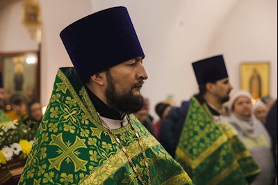 Архиереи Саратовской митрополии совершили Божественную литургию в соборном храме святого благоверного князя Александра Невского г. Ртищево