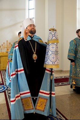 Митрополит Игнатий совершил Божественную литургию в храме святого апостола и евангелиста Иоанна Богослова с. Казанла Базарно-Карабулакского района