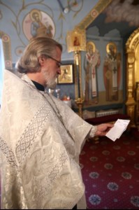 Крещальная литургия в Свято-Троицком соборе Саратова