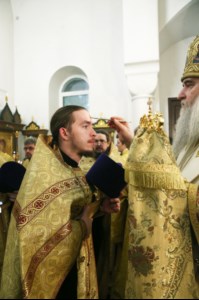 Всенощное бдение на Архиерейском подворье — в храме в честь иконы Божией Матери «Утоли моя печали» г. Саратова