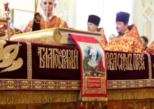 Божественная литургия в храме в честь Покрова Пресвятой Богородицы г. Саратова