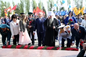 Митрополит Лонгин принял участие в торжественных мероприятиях в парке Победы на Соколовой горе