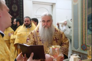 Божественная литургия в храме во имя Всех Святых, в земле Российской просиявших, г.Саратова