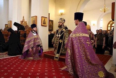 Литургия Преждеосвященных Даров в Свято-Алексиевском женском монастыре г. Саратова