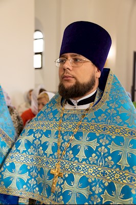 Митрополит Игнатий совершил Божественную литургию в храме святого апостола и евангелиста Иоанна Богослова с. Казанла Базарно-Карабулакского района