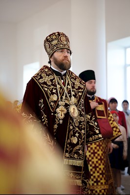Божественная литургия в храме новомучеников и исповедников Саратовских г. Саратова