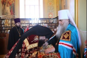Божественная литургия в храме в честь Покрова Пресвятой Богородицы
