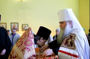 Божественная литургия в храме во имя мучениц Веры, Надежды, Любови и матери их Софии поселка Светлый Татищевского района