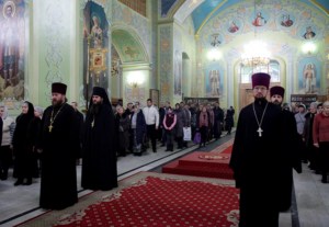 Всенощное бдение в храме в честь Покрова Пресвятой Богородицы г. Саратова