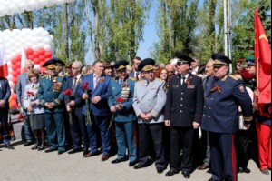 Митрополит Лонгин принял участие в торжественных мероприятиях в парке Победы на Соколовой горе