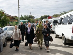 В канун празднования Собора Саратовских святых совершена панихида по убиенным в годы гонений на Воскресенском кладбище Саратова