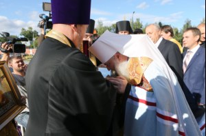 Встреча святых мощей святого равноапостольного князя Владимира и Всенощное бдение в храме в честь Покрова Пресвятой Богородицы г.Саратова