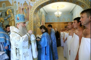 Крещальная литургия в Свято-Троицком кафедральном соборе г. Саратова