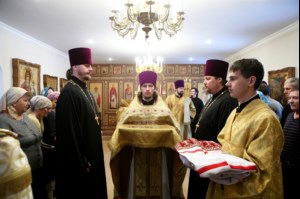 Божественная литургия в храме в честь иконы Божией Матери «Скоропослушница» г.Шиханы Вольского района