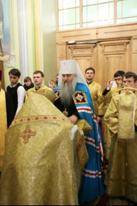 Великая Рождественская вечерня в храме в честь Покрова Пресвятой Богородицы г. Саратова