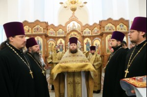 Божественная литургия в храме во имя святого равноапостольного великого князя Владимира г. Саратова