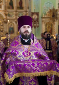 Всенощное бдение в храме в честь Покрова Пресвятой Богородицы г.Саратова