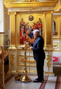 Вечернее богослужение на Архиерейском подворье — храме во имя святого апостола и евангелиста Иоанна Богослова при Саратовской православной духовной семинарии