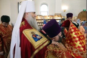 Божественная литургия в храме во имя святых первоверховных апостолов Петра и Павла г. Аткарска