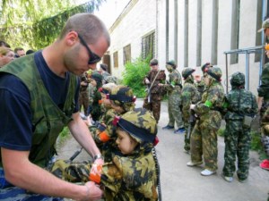 Воспитанники «Патриота» приняли участие в военно-тактической игре и поучились водить парусник