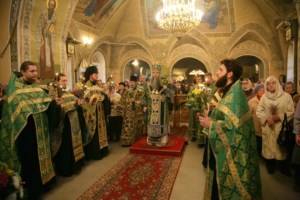 Всенощное бдение в Свято-Троицком соборе Саратова