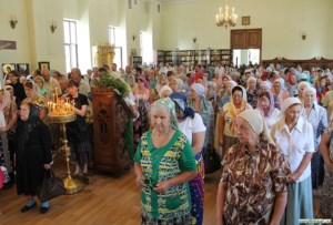 Престольный праздник в саратовском храме во имя преподобного Серафима Саровского