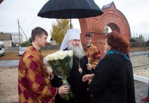 Митрополит Лонгин совершил Великое освящение храма во имя великомученицы Параскевы с. Благодатное Хвалынского района